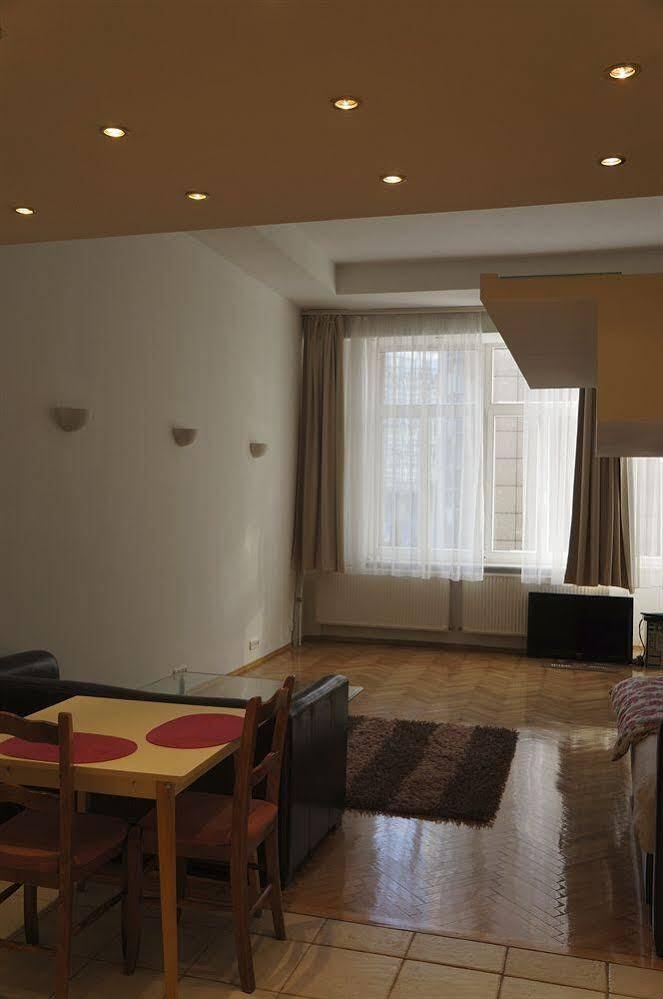 Corso Apartment Будапешт Екстер'єр фото